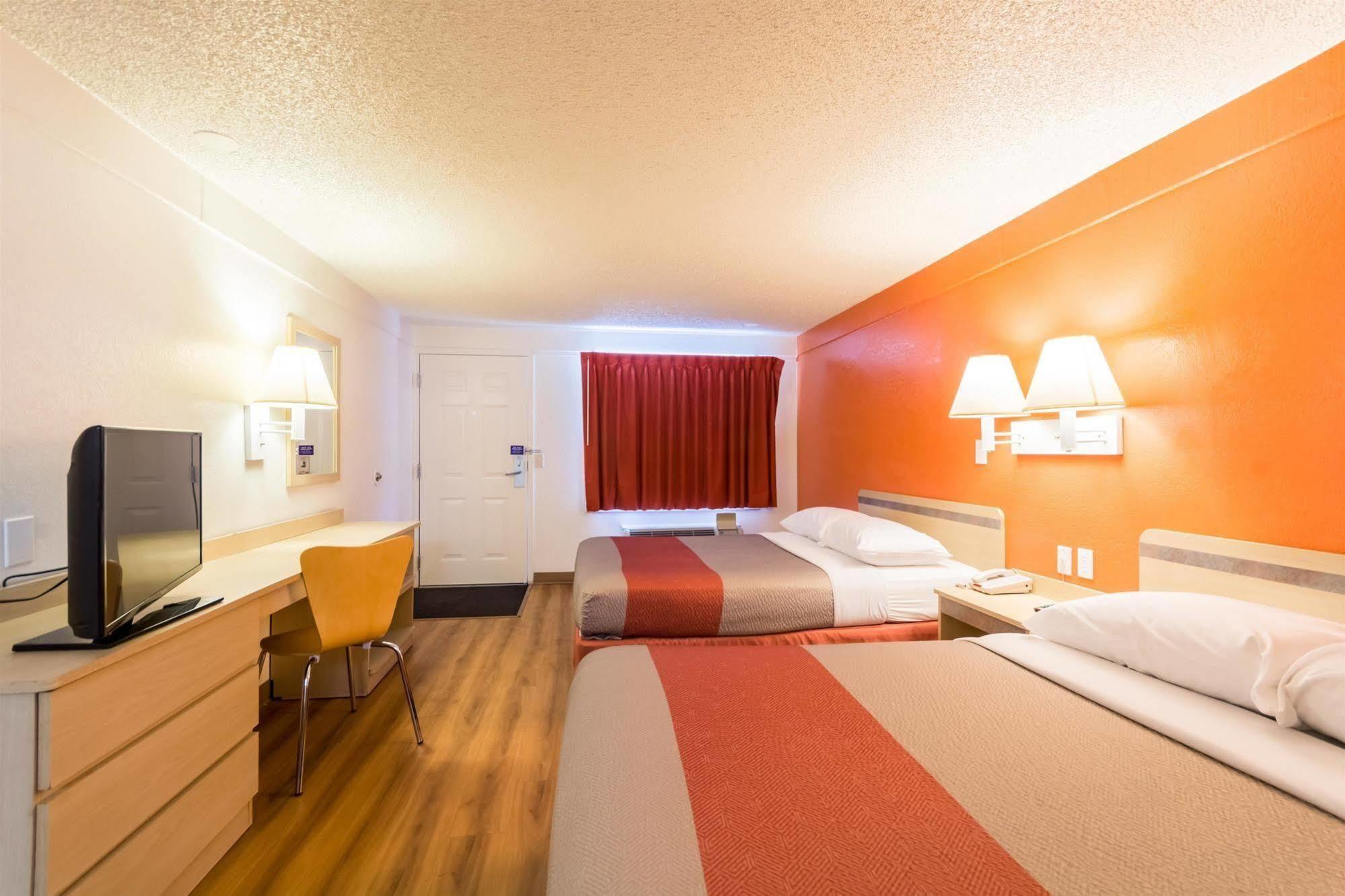 Travelodge By Wyndham Essington / Philadelphia Airport Εξωτερικό φωτογραφία