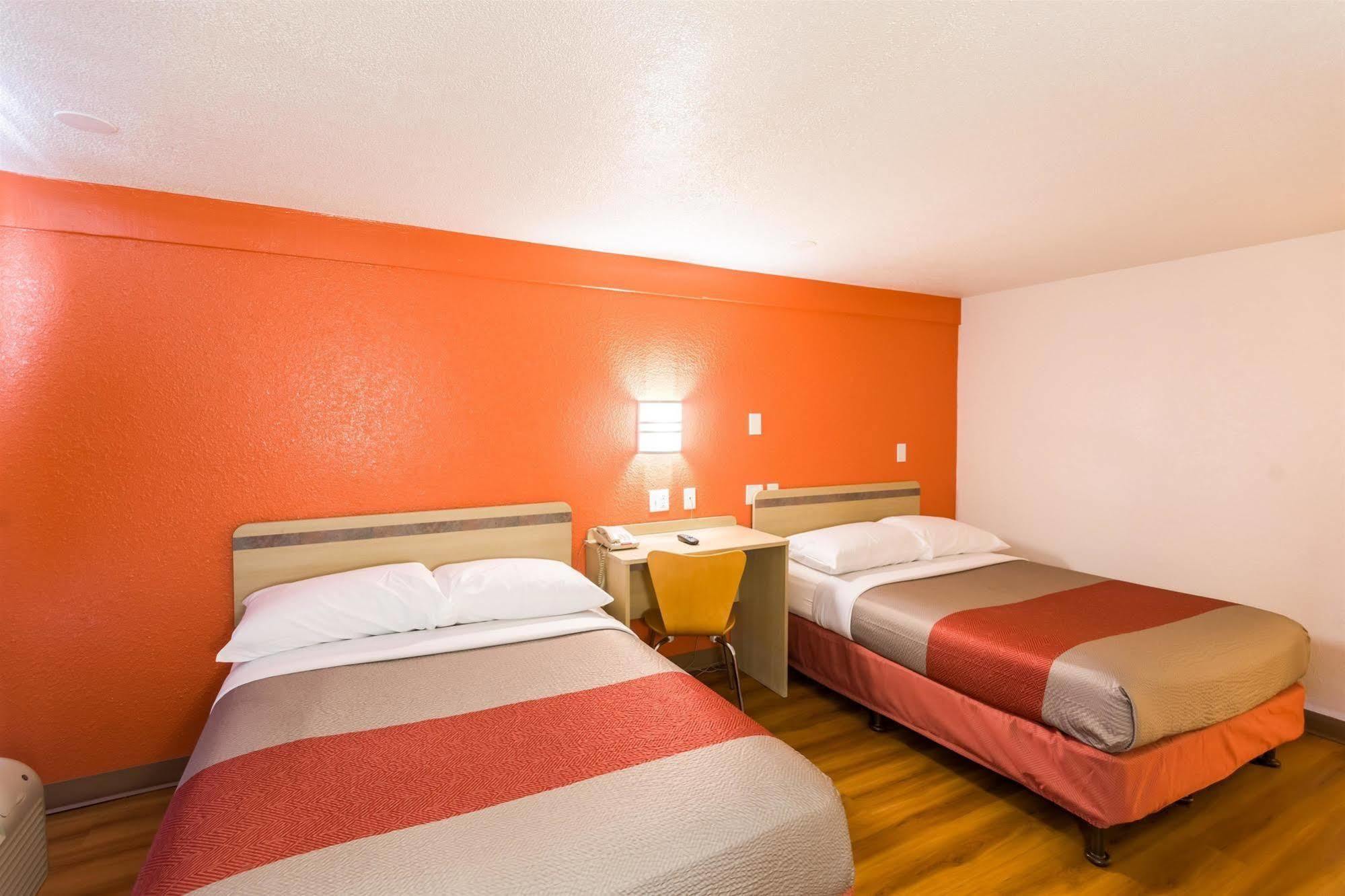 Travelodge By Wyndham Essington / Philadelphia Airport Εξωτερικό φωτογραφία