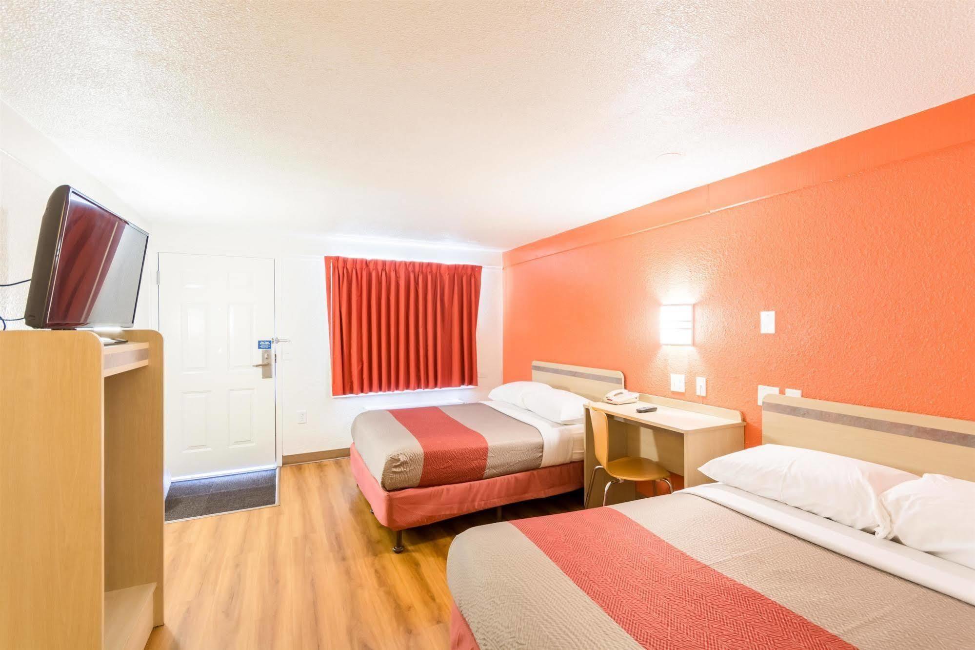 Travelodge By Wyndham Essington / Philadelphia Airport Εξωτερικό φωτογραφία