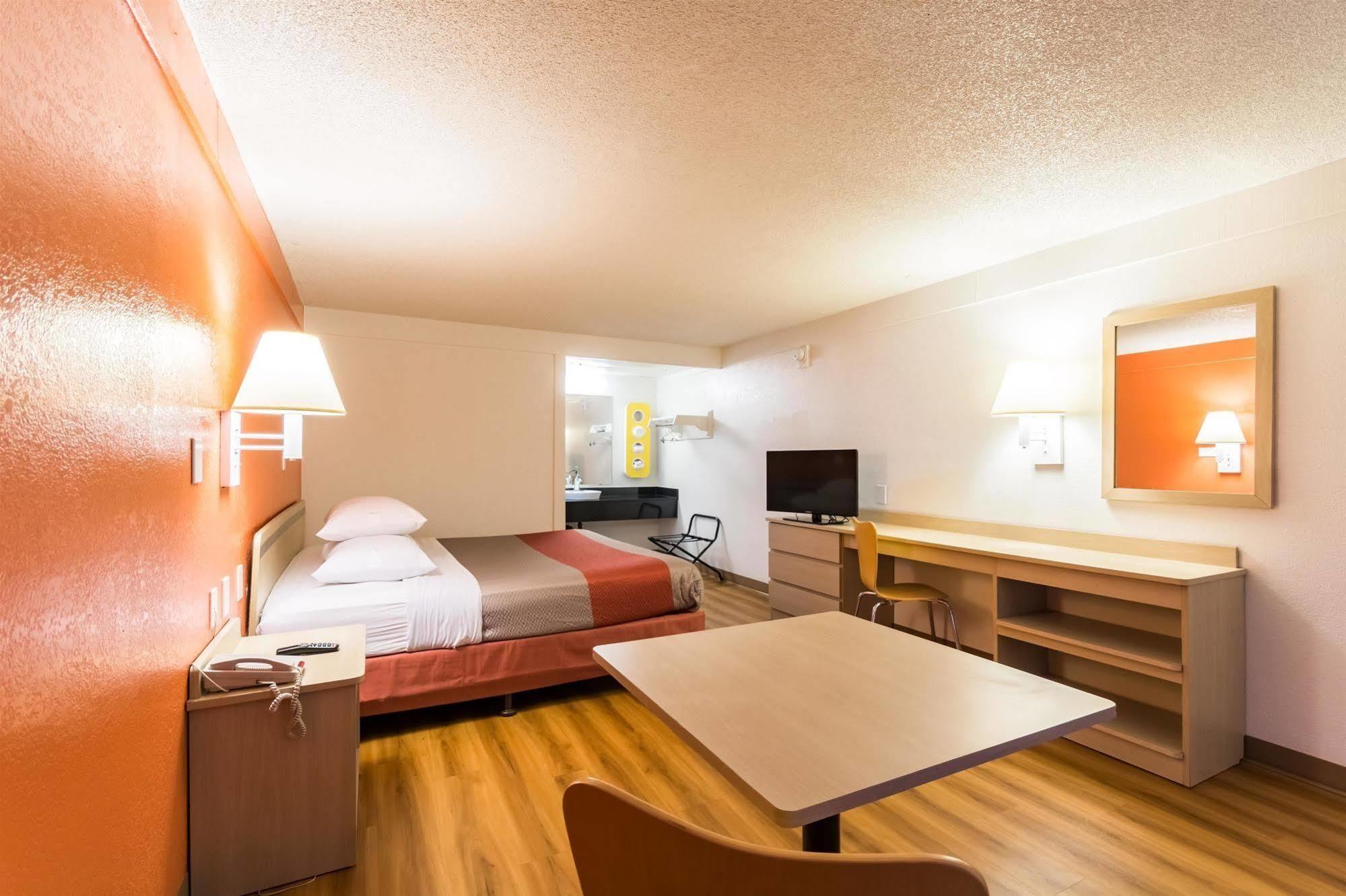 Travelodge By Wyndham Essington / Philadelphia Airport Εξωτερικό φωτογραφία